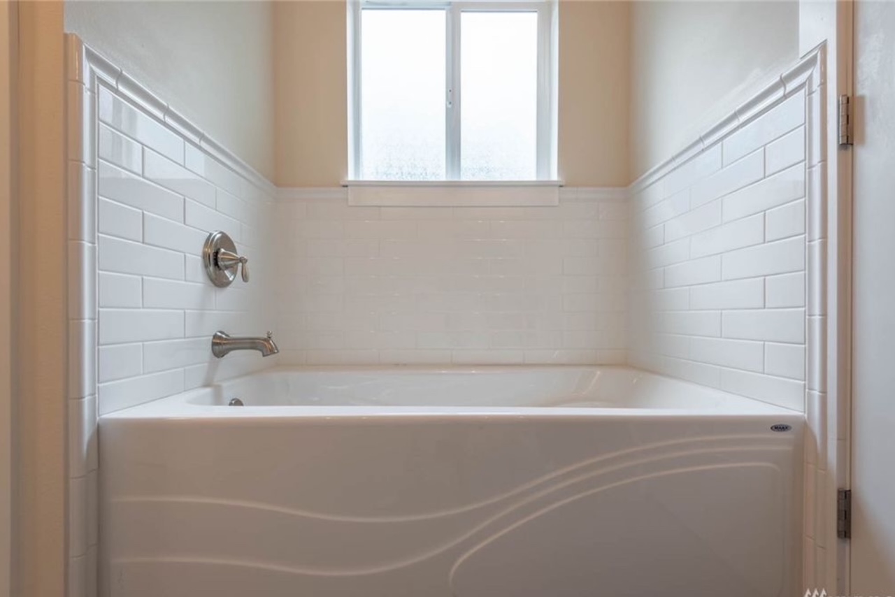 Master Bathroom Suite